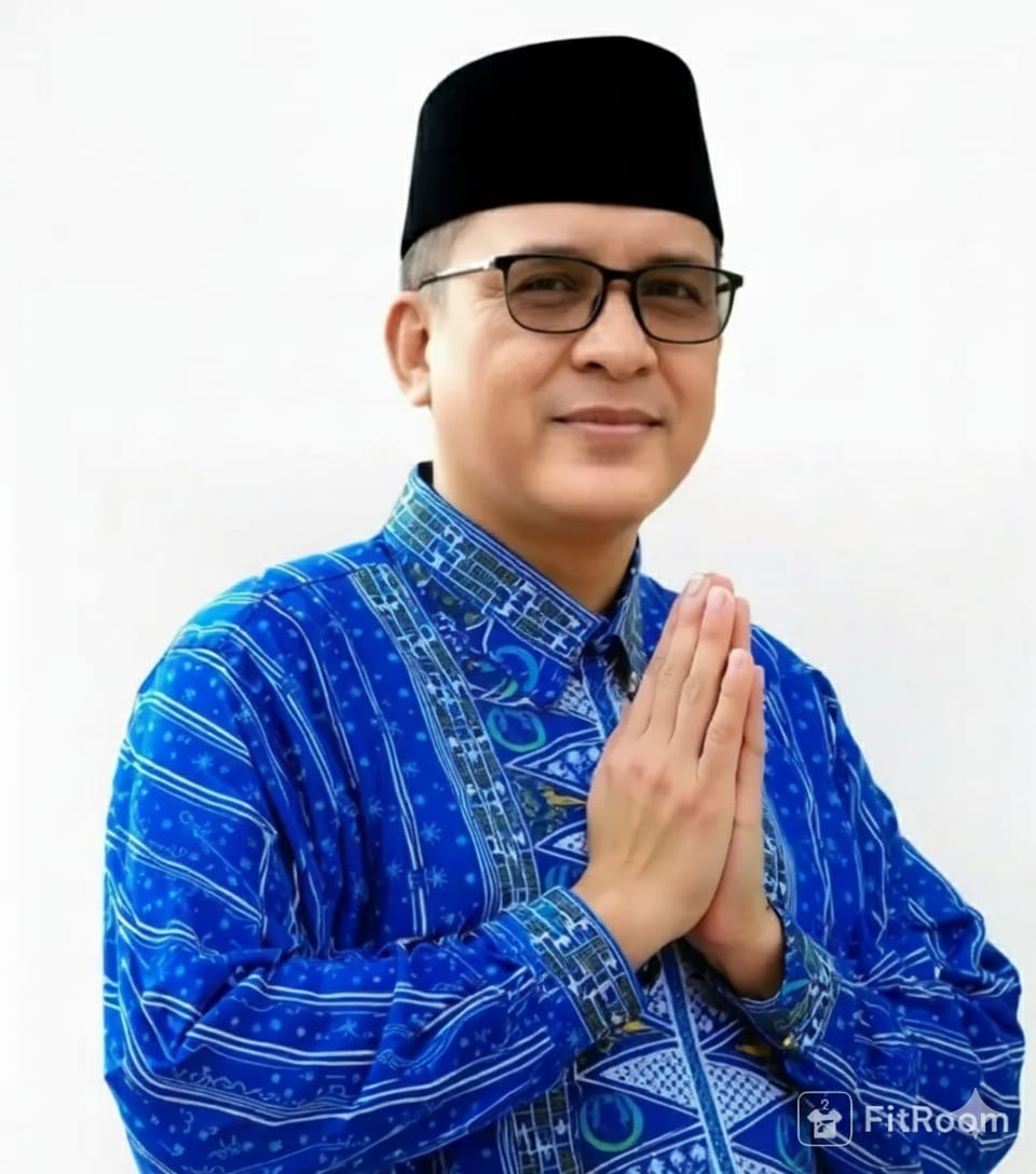 Kepala Sekolah SMK Mutia